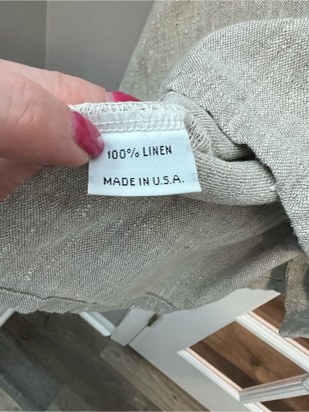 bryn Walker Taupe Button-Front Relaxed V-Neck Top 100% linen - Picture 8 of 9